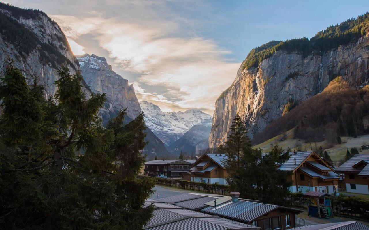 Ostello Schutzenbach Backpackers For Adults 18-35 Lauterbrunnen Esterno foto